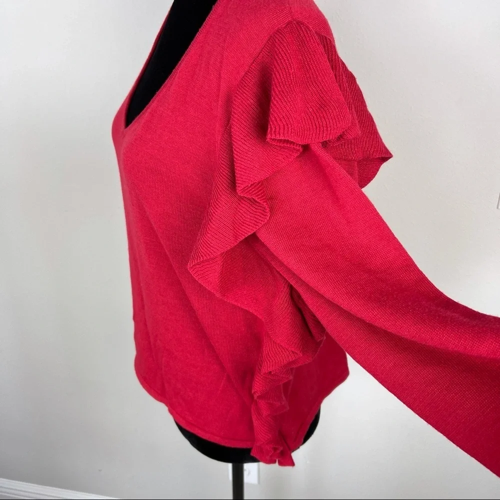 NWT Aqua Ruffled Knit Long Sleeve V-Neck Sweater - Picture 7 of 13